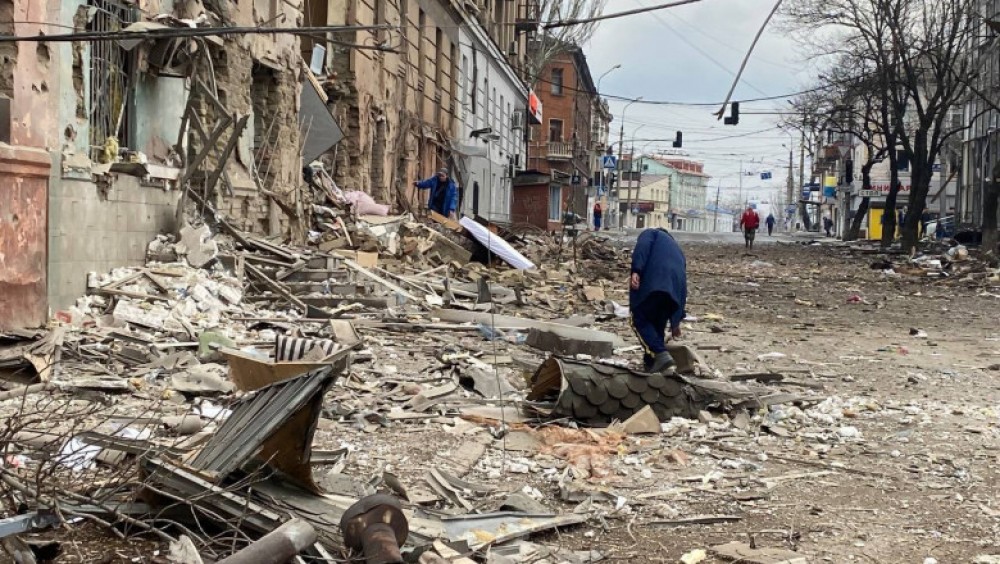 Vladimir Putin spune că bombardarea orașului Mariupol va înceta doar atunci când trupele ucrainene se vor preda